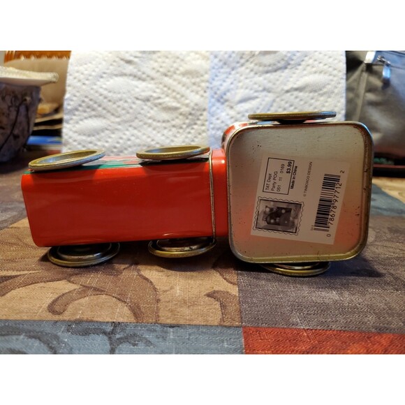 Christmas Express Train Locomotives Shaped Tins, Compart & Wheels Spin - RH#38 - Picture 13 of 14